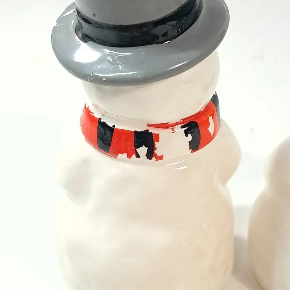 Toscany Collection Snowman salt & Pepper shakers Japan ceramic Christmas Vintage